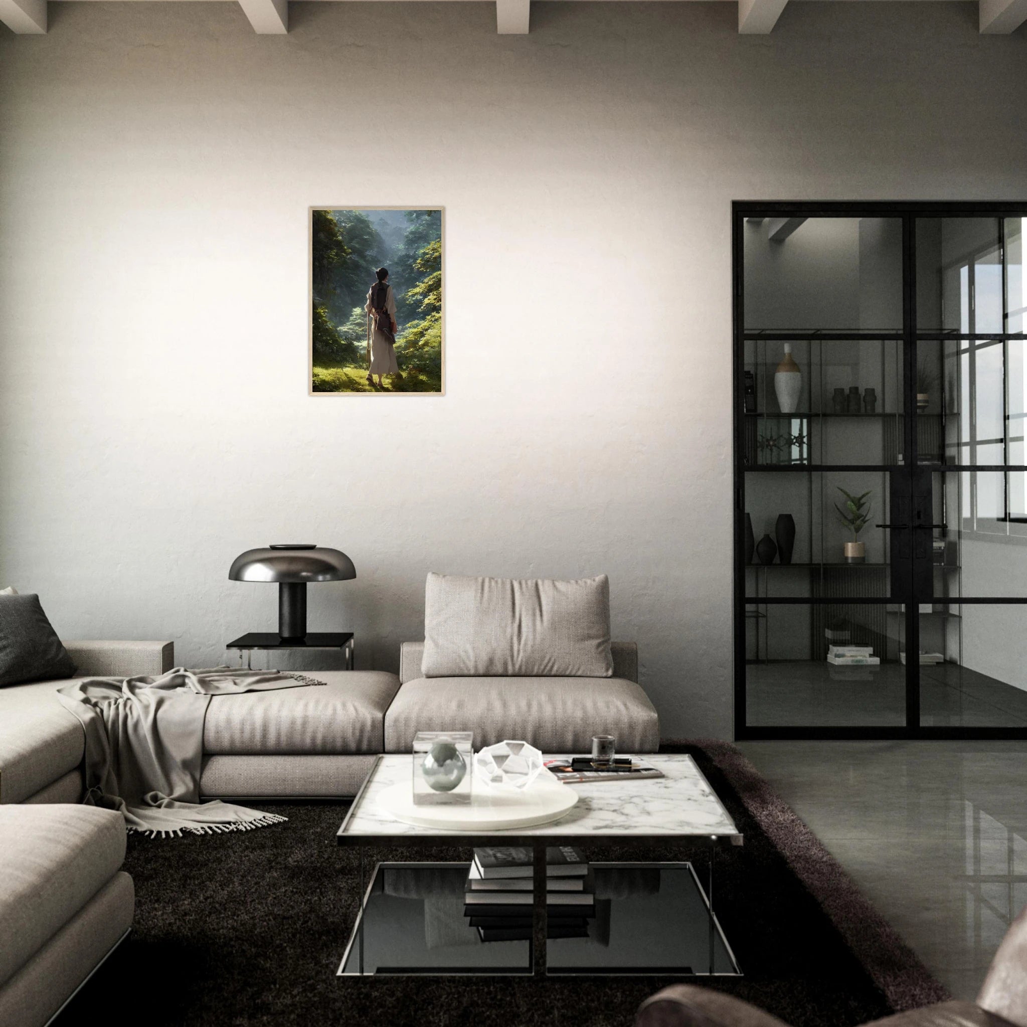 Anime-Wanderer Poster – stilvoll eingerahmt über einem modernen Sofa im minimalistischen Wohnzimmer mit Glaswand